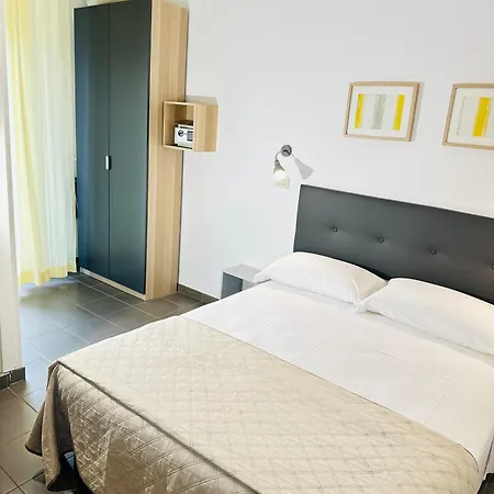 Szálloda Perazzini Rimini