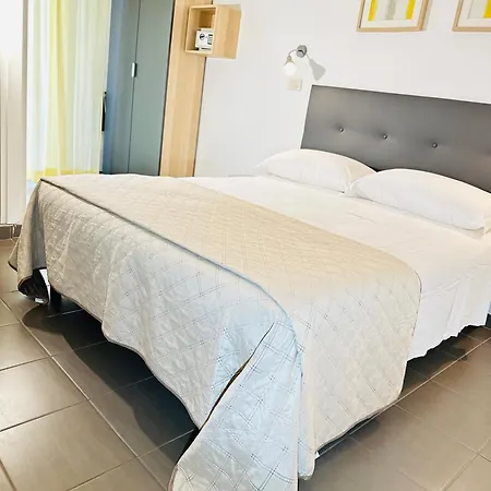 Szálloda Perazzini Rimini