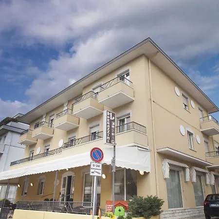 Perazzini Otel 2*